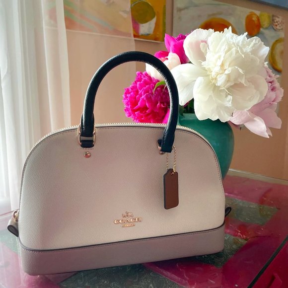 Rare Coach Bag - Discontinued Style - Picture 1 of 10